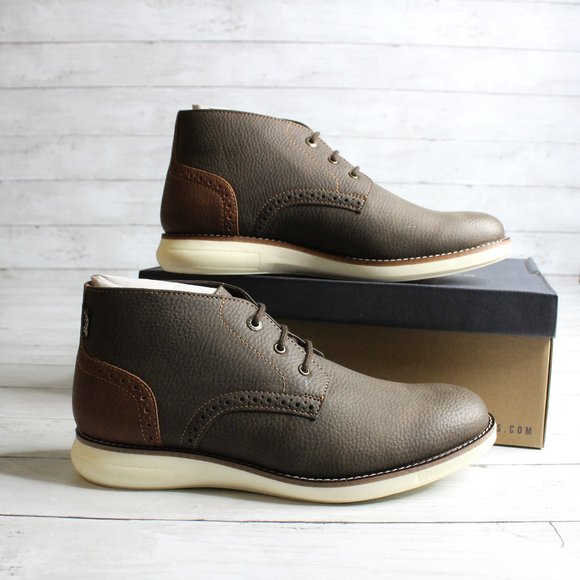 GH Bass Men\'s Chukka Hi Top Shoe Boots Brown Size 10 M Faux Leather Lace